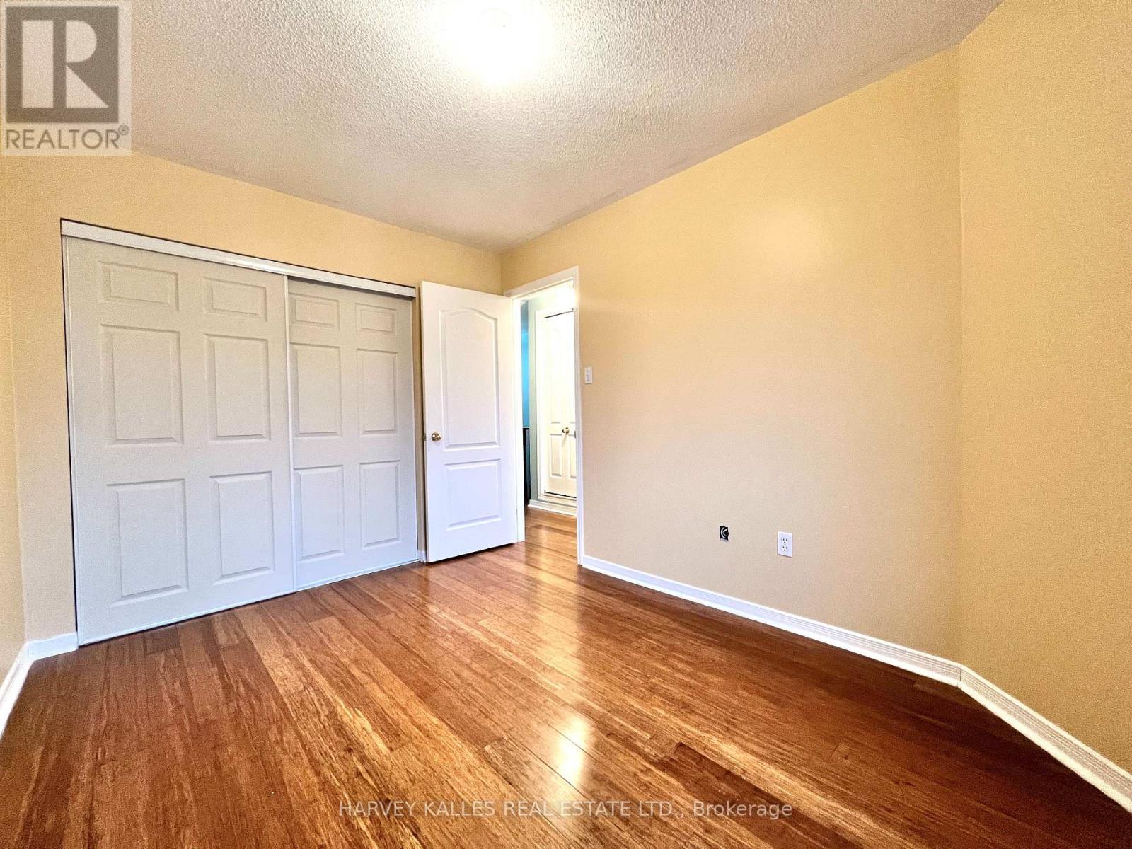 55 Native Landing, Brampton, Ontario  L6X 5A7 - Photo 7 - W12703206