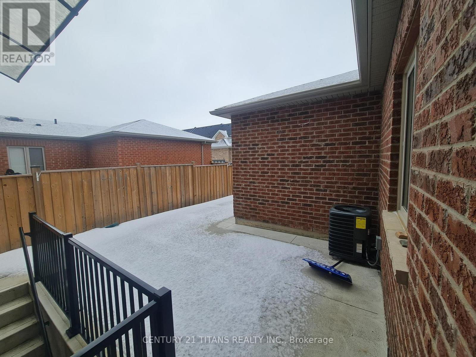Main - 18 Primo Road, Brampton, Ontario  L7A 3Y1 - Photo 15 - W12703214