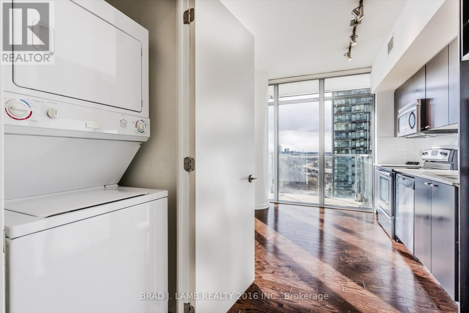 1305 - 103 The Queensway, Toronto, Ontario  M6S 5B3 - Photo 20 - W12703216