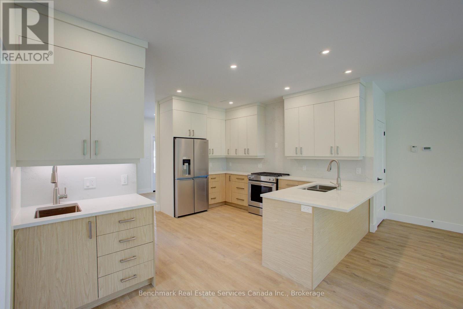 56 - 1182 Queen Street, Kincardine, Ontario  N2Z 1G4 - Photo 17 - X12703240