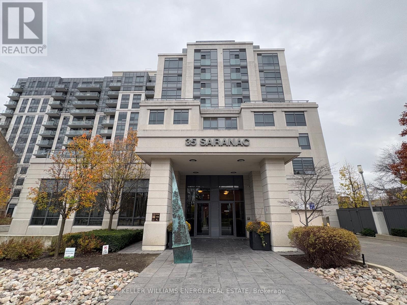 413 - 35 Saranac Boulevard, Toronto, Ontario  M6A 2G4 - Photo 1 - C12703396