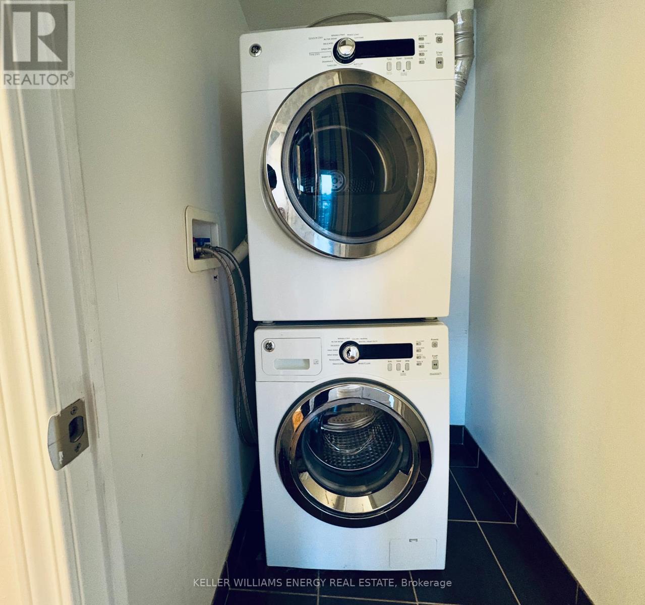 413 - 35 Saranac Boulevard, Toronto, Ontario  M6A 2G4 - Photo 14 - C12703396