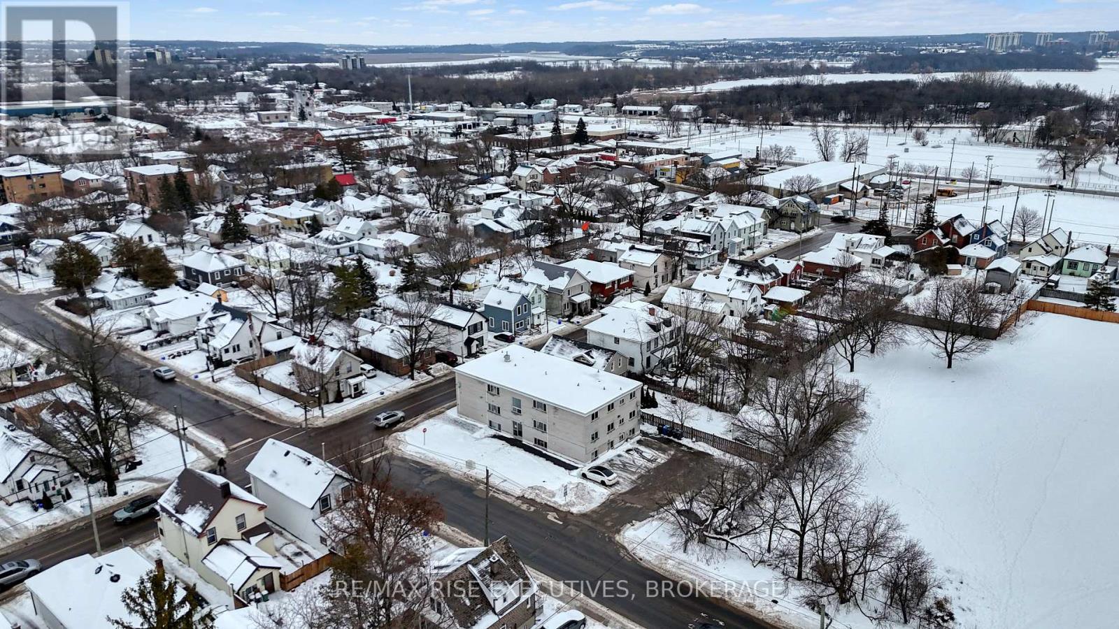 48 Stephen Street, Kingston, Ontario  K7K 2C3 - Photo 2 - X12703412