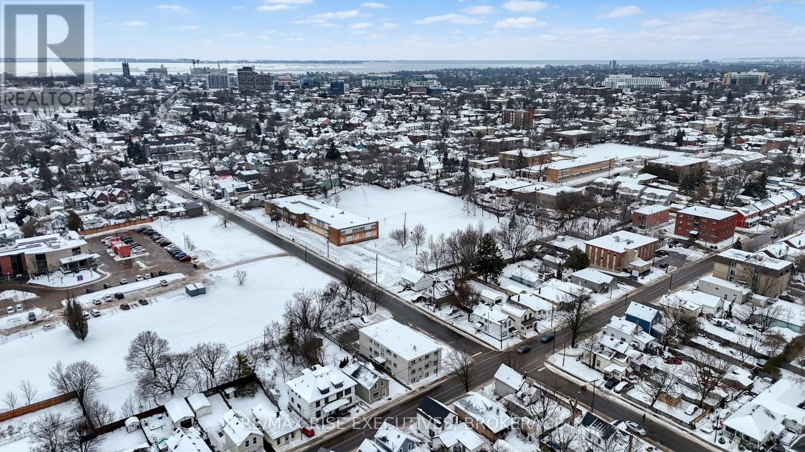 48 Stephen Street, Kingston, Ontario  K7K 2C3 - Photo 7 - X12703412