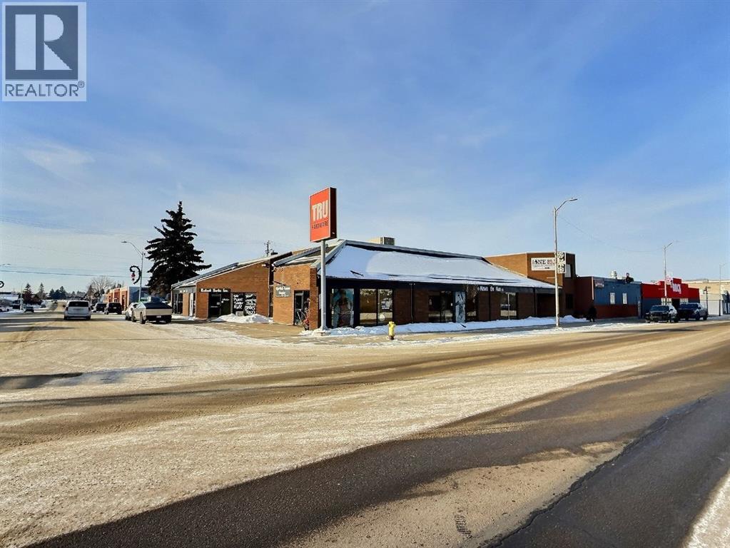 4804 50th Street, Ponoka, Alberta  T4J 1S1 - Photo 10 - A2195449