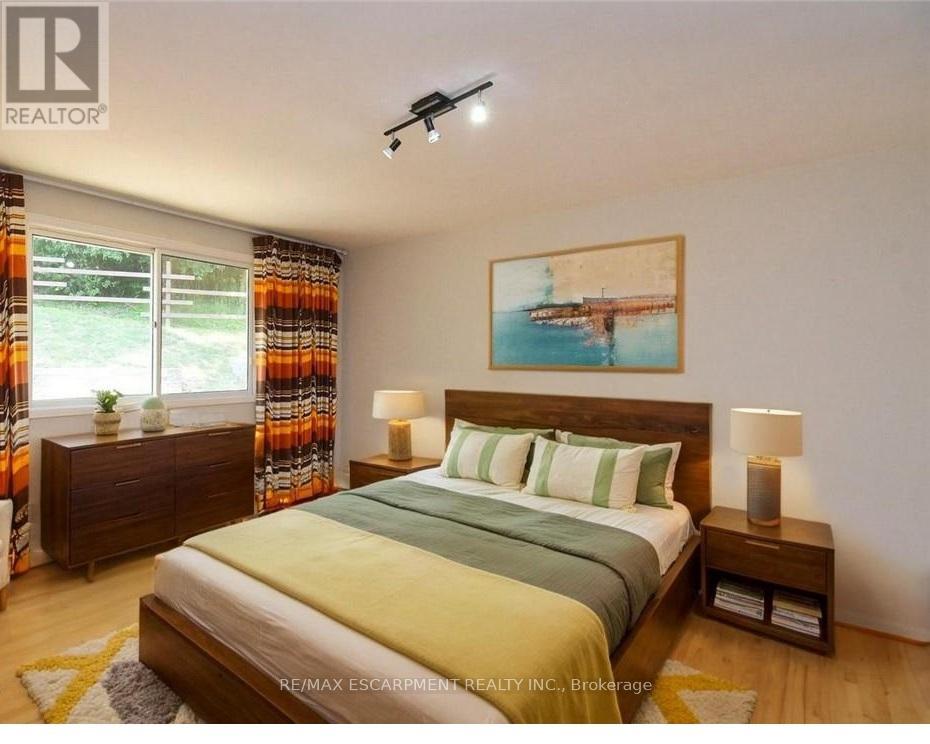 30 Terrace Drive, Hamilton, Ontario  L9A 2Y6 - Photo 16 - X12703096