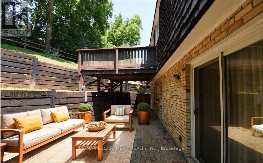 30 Terrace Drive, Hamilton, Ontario  L9A 2Y6 - Photo 24 - X12703096