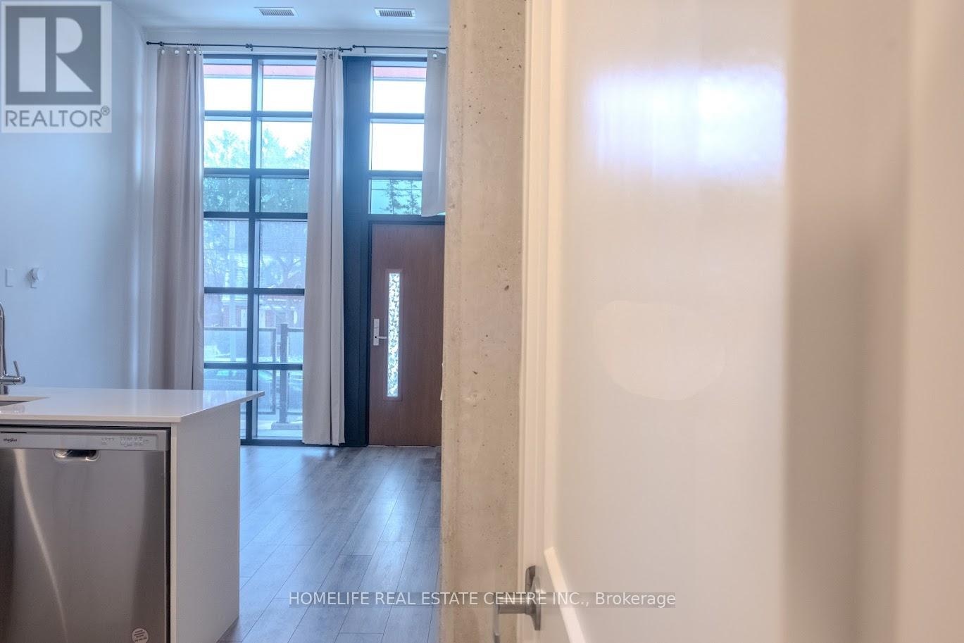 105 - 312 Erb Street W, Waterloo, Ontario  N2L 0K9 - Photo 12 - X12703112