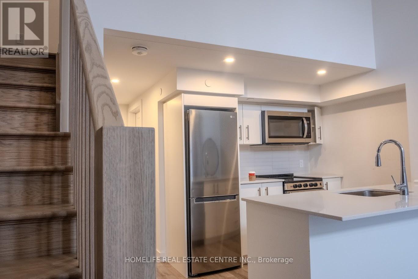 105 - 312 Erb Street W, Waterloo, Ontario  N2L 0K9 - Photo 13 - X12703112