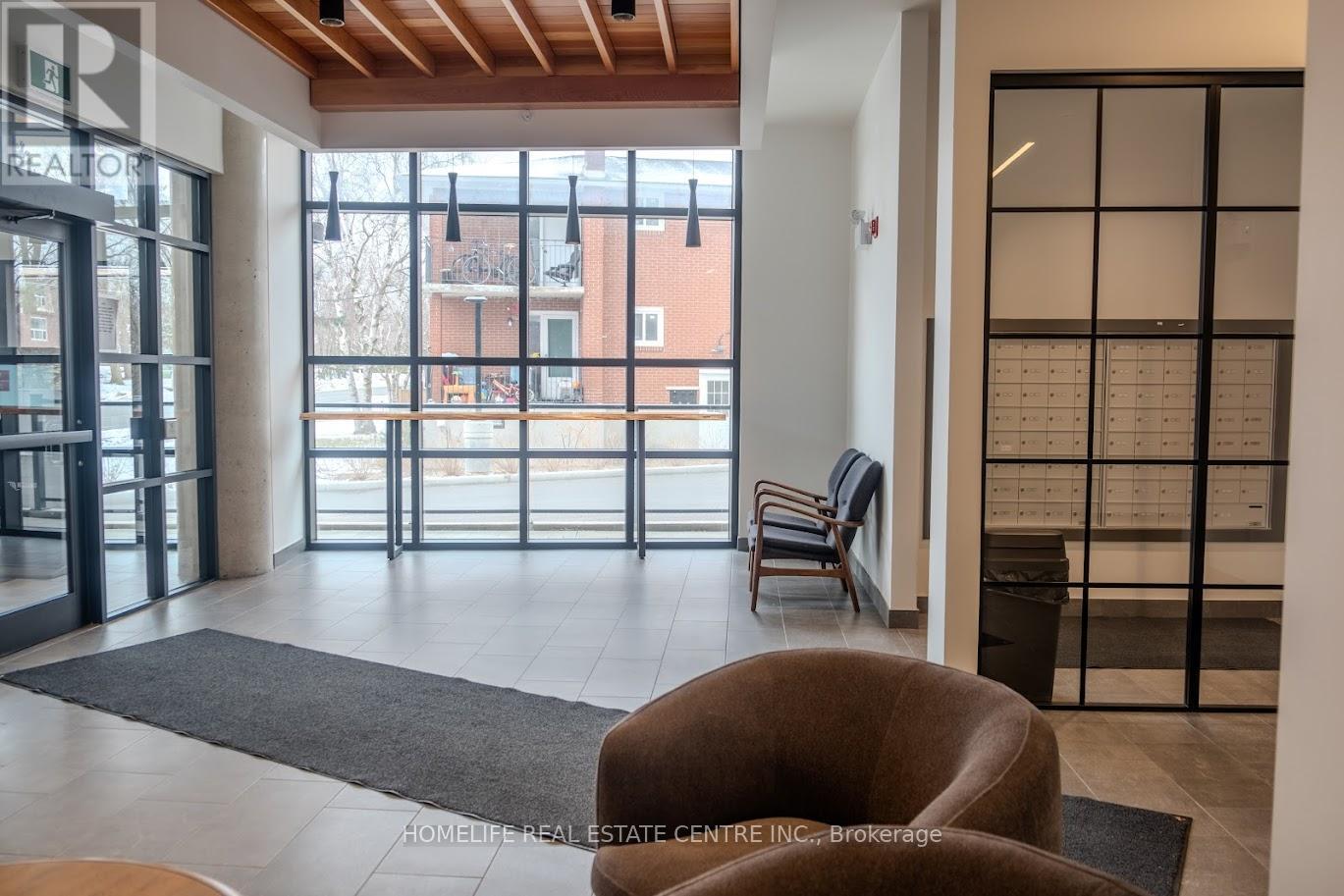 105 - 312 Erb Street W, Waterloo, Ontario  N2L 0K9 - Photo 4 - X12703112