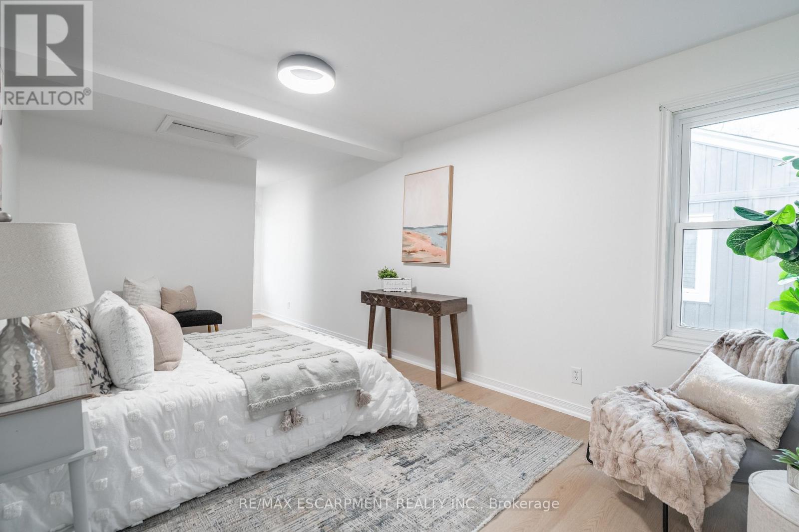 283 Grey Street, Brantford, Ontario  N3S 4W9 - Photo 17 - X12703122