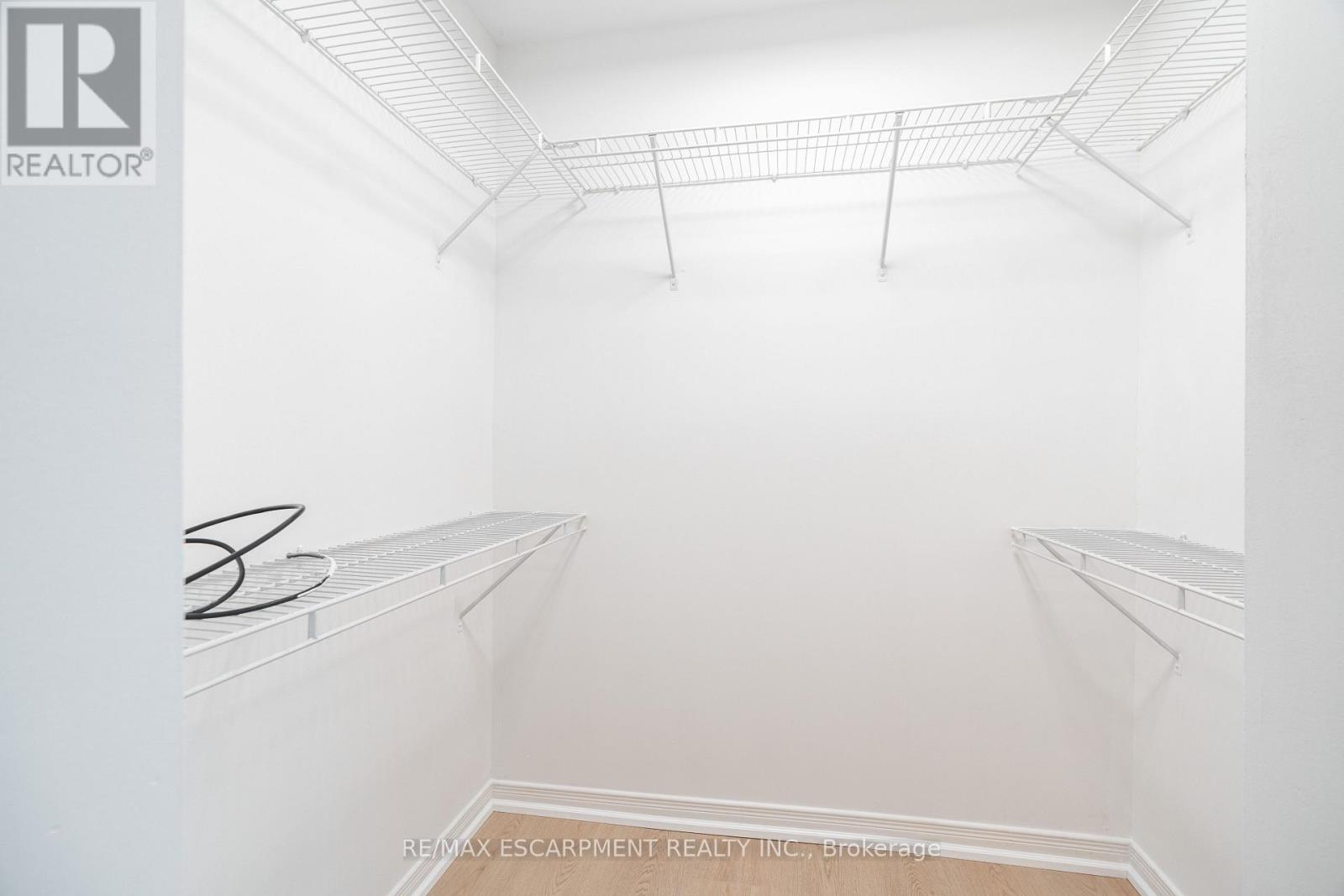 283 Grey Street, Brantford, Ontario  N3S 4W9 - Photo 20 - X12703122