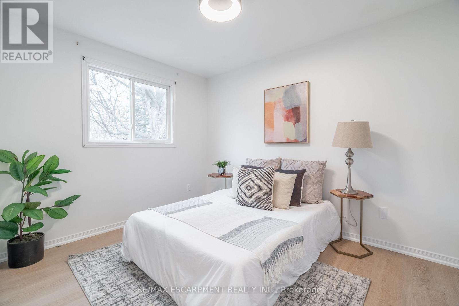 283 Grey Street, Brantford, Ontario  N3S 4W9 - Photo 22 - X12703122