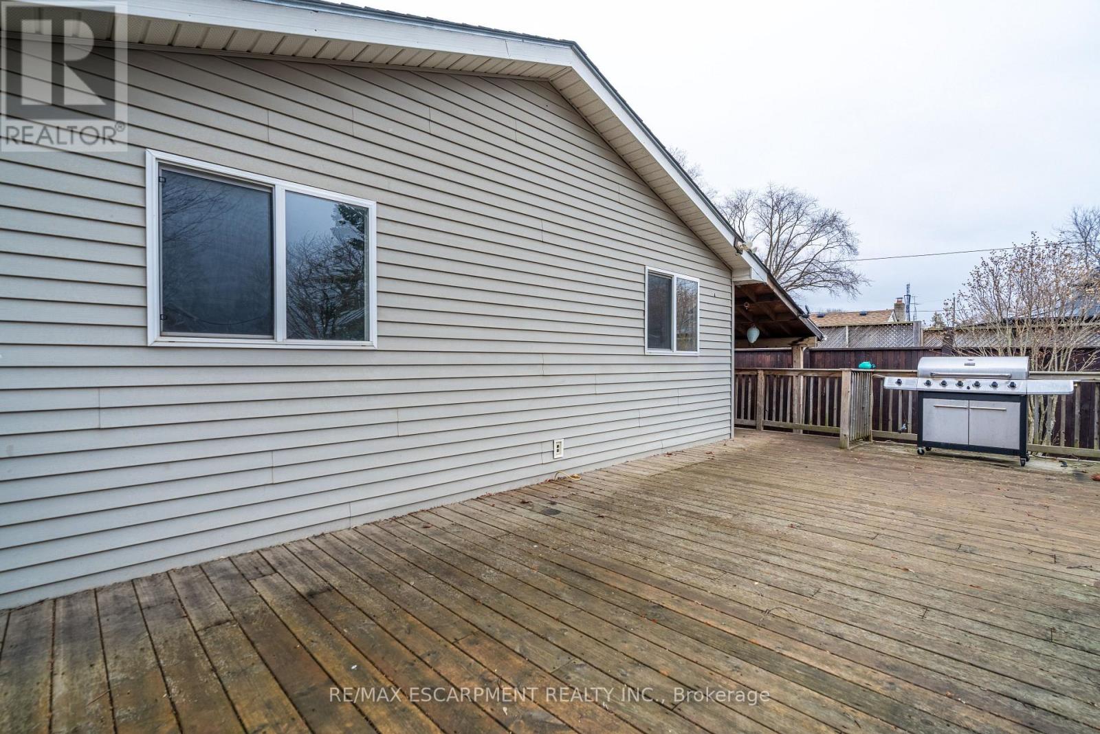 283 Grey Street, Brantford, Ontario  N3S 4W9 - Photo 34 - X12703122