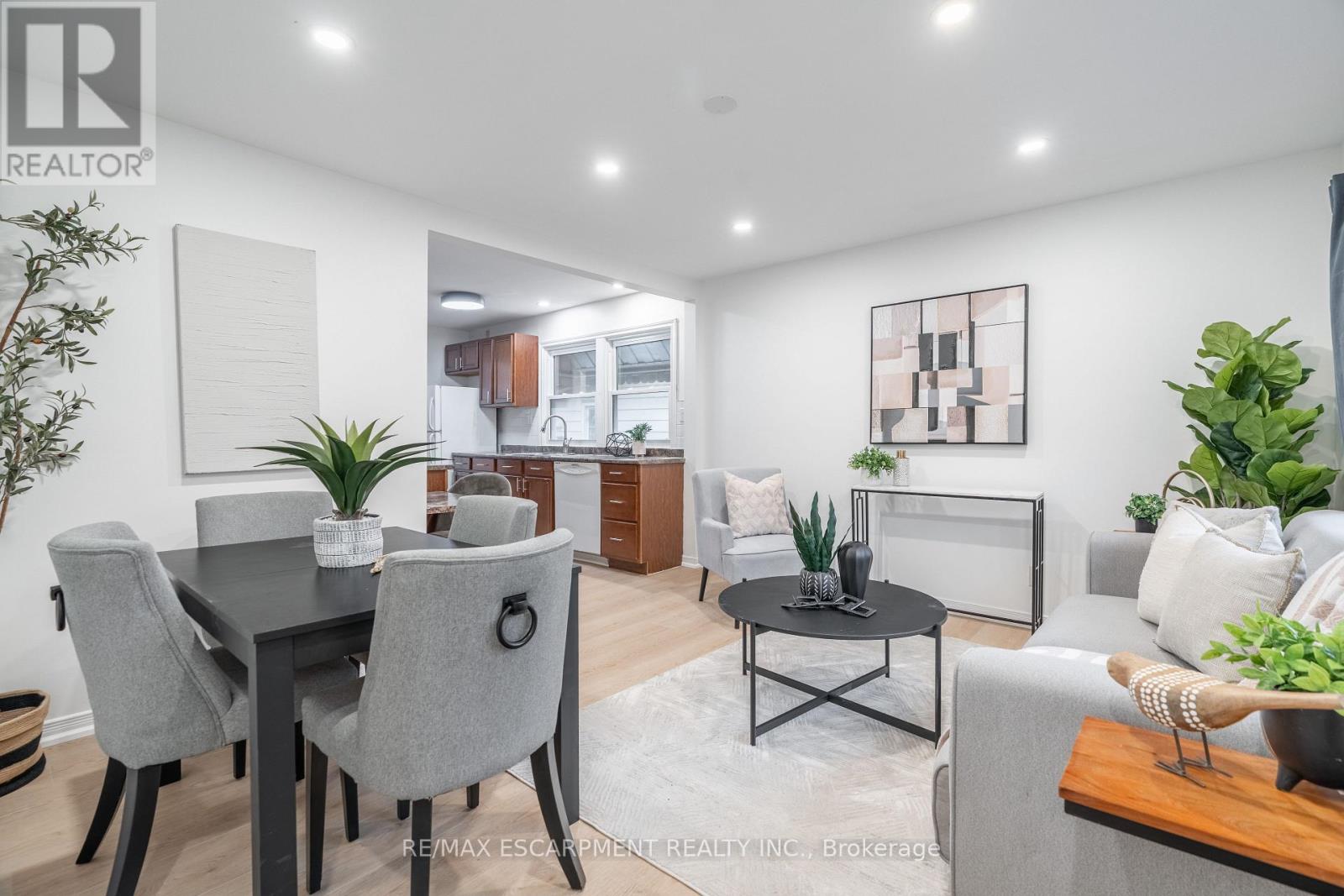 283 Grey Street, Brantford, Ontario  N3S 4W9 - Photo 6 - X12703122