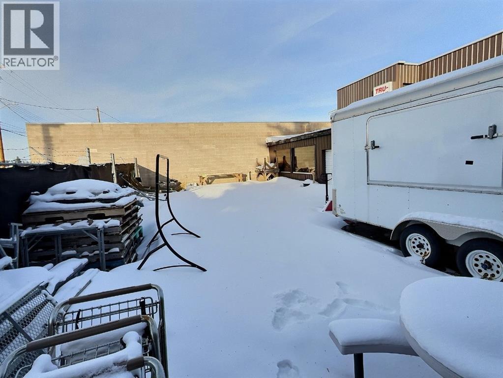 4804 50th Street, Ponoka, Alberta  T4J 1S1 - Photo 47 - A2195449