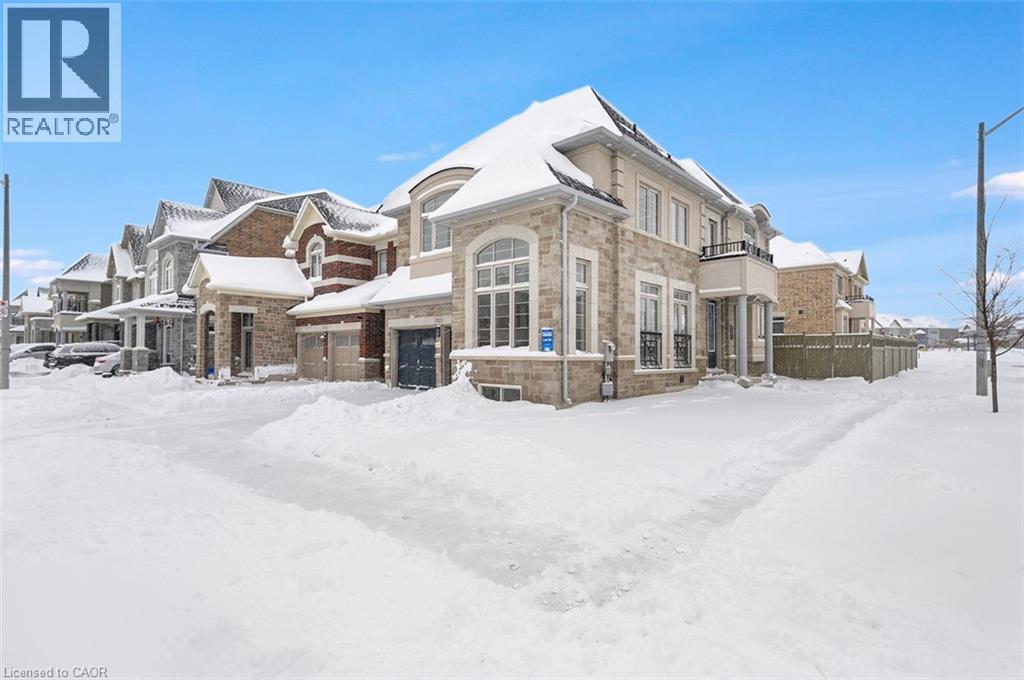 3923 Koenig Road, Burlington, Ontario  L7M 0Z8 - Photo 2 - 40798502