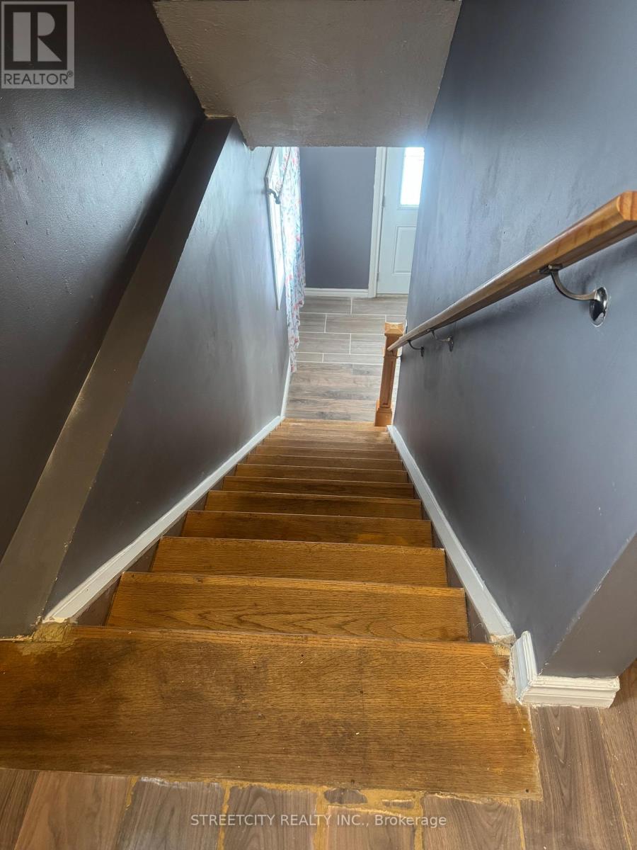 1331 Limberlost Road, London North, Ontario  N6G 2W4 - Photo 14 - X12703300