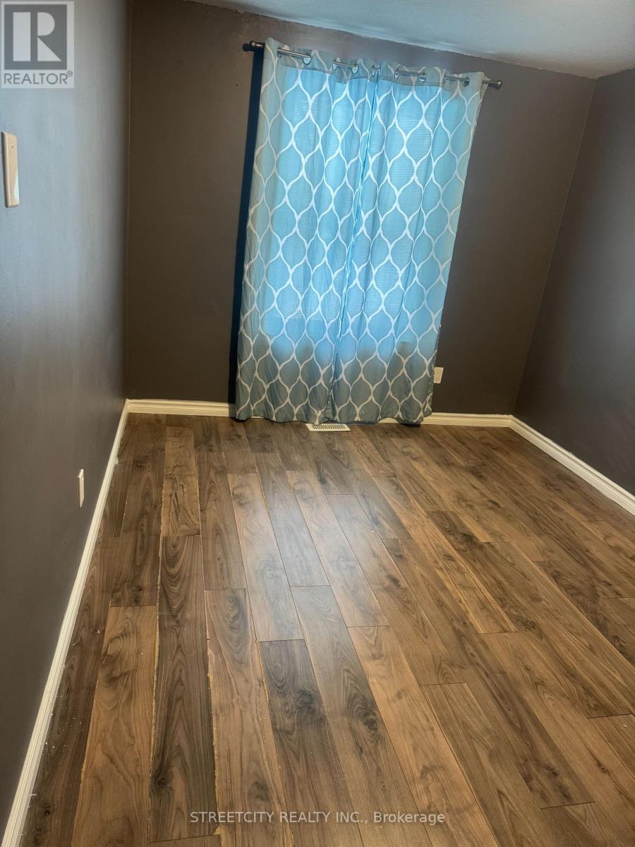 1331 Limberlost Road, London North, Ontario  N6G 2W4 - Photo 16 - X12703300