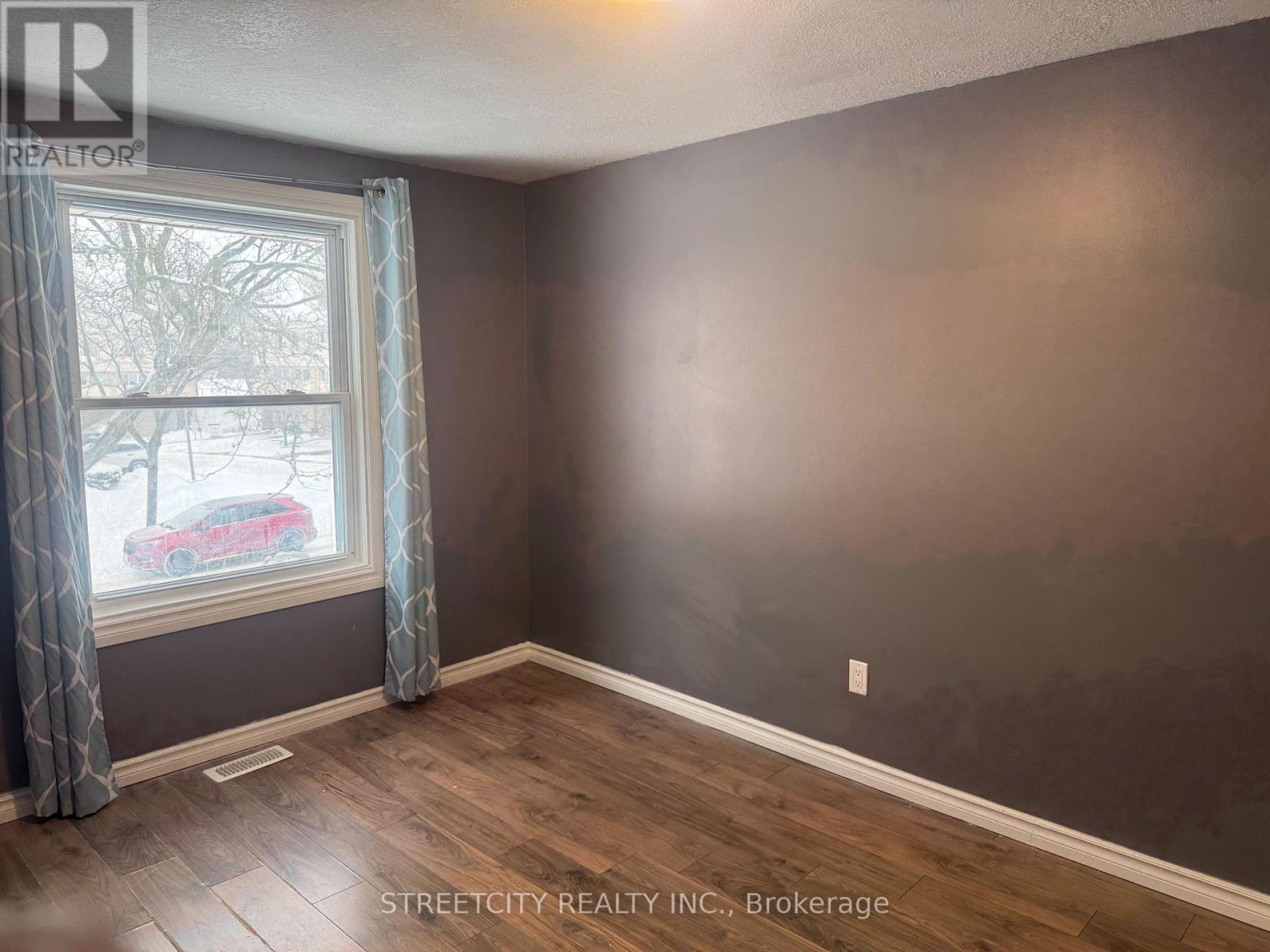 1331 Limberlost Road, London North, Ontario  N6G 2W4 - Photo 17 - X12703300