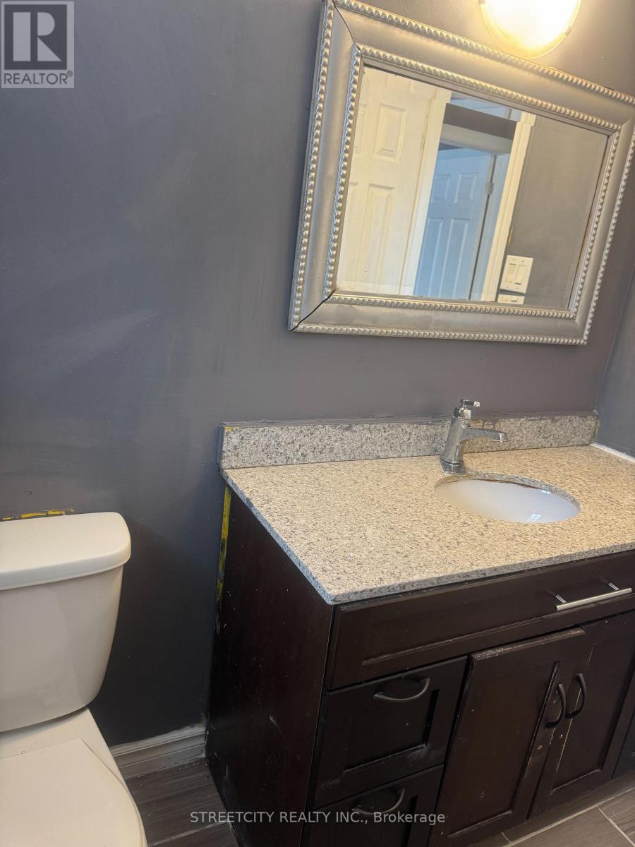 1331 Limberlost Road, London North, Ontario  N6G 2W4 - Photo 21 - X12703300