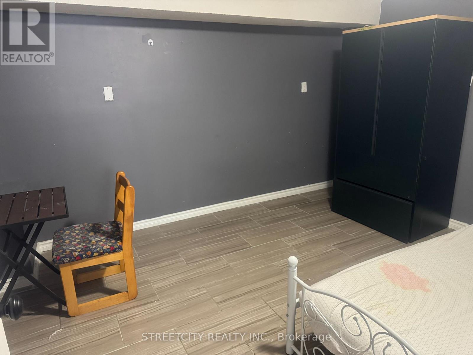 1331 Limberlost Road, London North, Ontario  N6G 2W4 - Photo 22 - X12703300