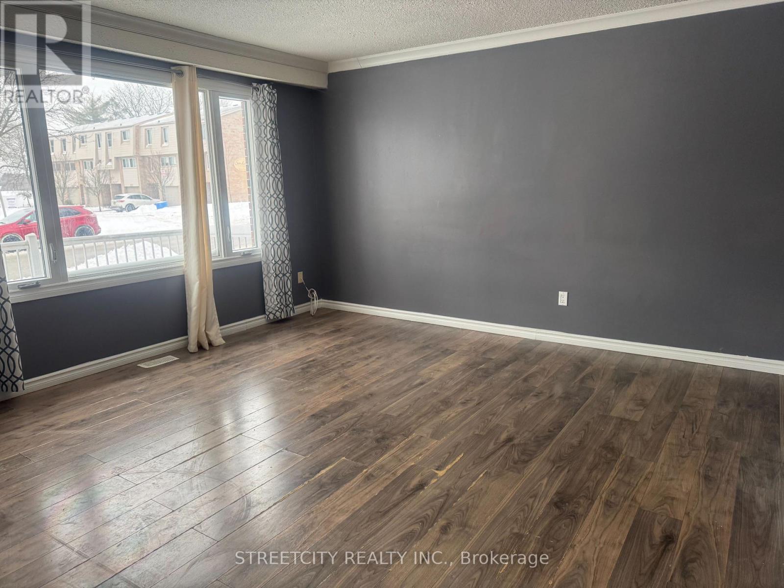 1331 Limberlost Road, London North, Ontario  N6G 2W4 - Photo 5 - X12703300