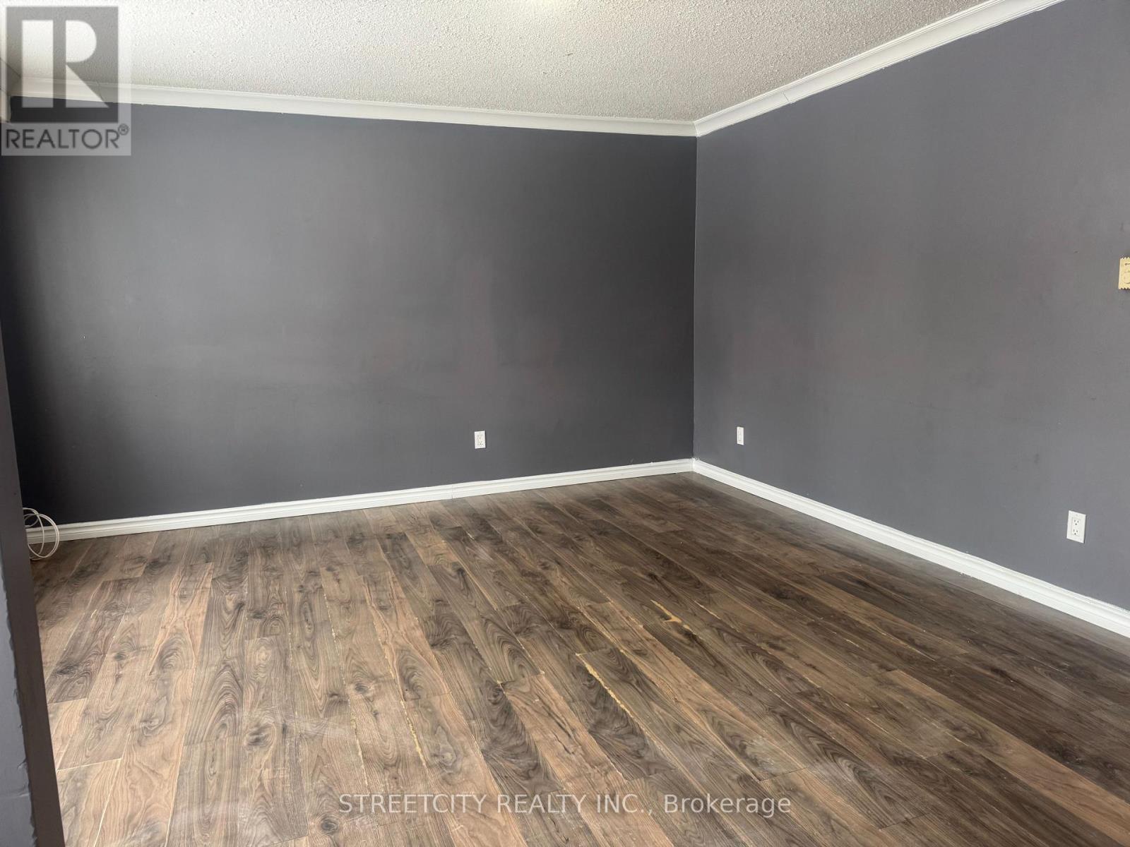 1331 Limberlost Road, London North, Ontario  N6G 2W4 - Photo 8 - X12703300