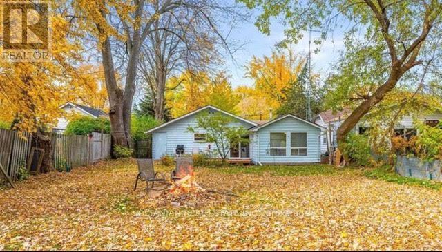 207 Bayview Avenue, Georgina, Ontario  L4P 2T3 - Photo 7 - N12699196