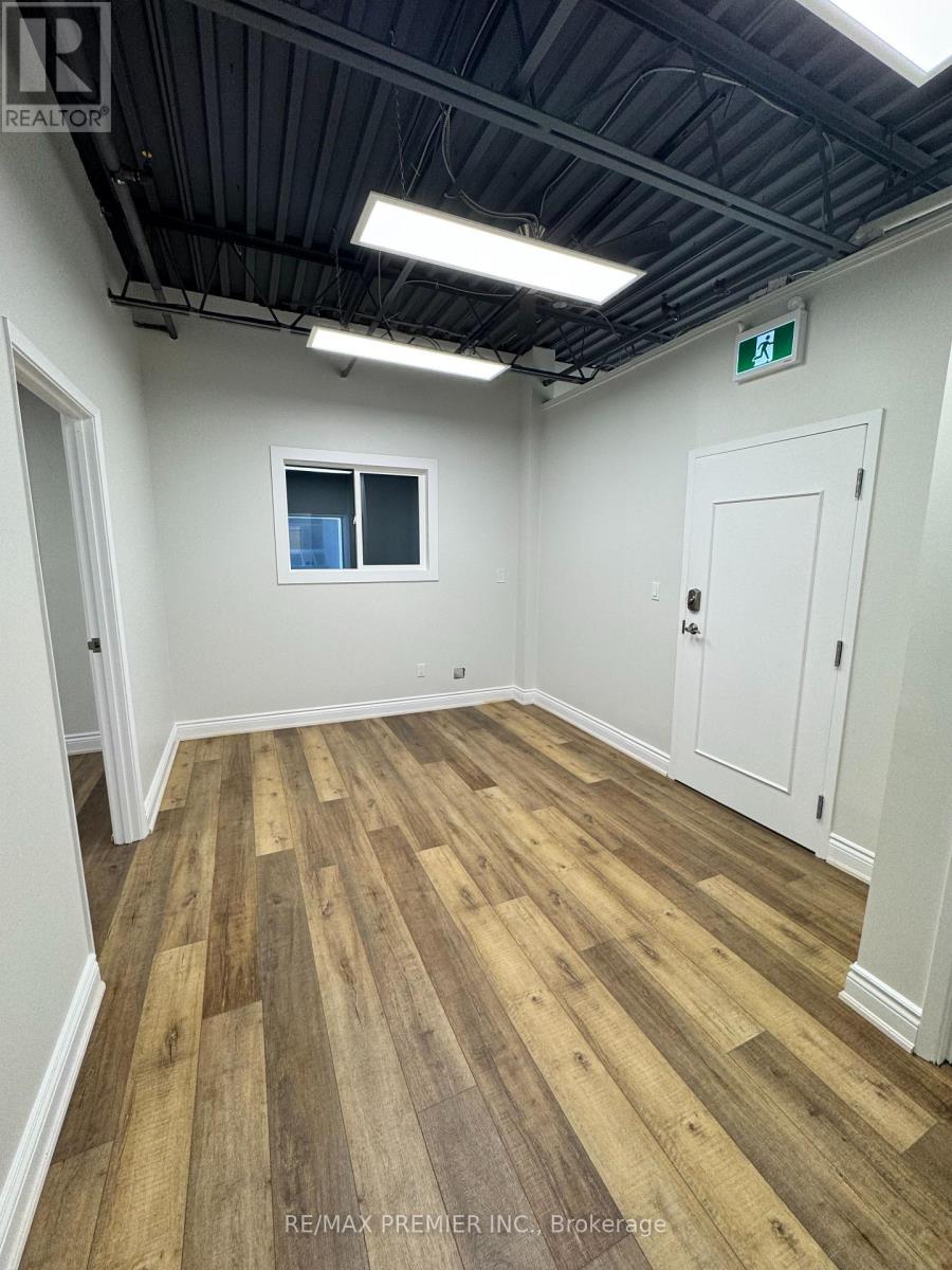 28 Upper Level - 8611 Weston Road, Vaughan, Ontario  L4L 9P1 - Photo 8 - N12582306