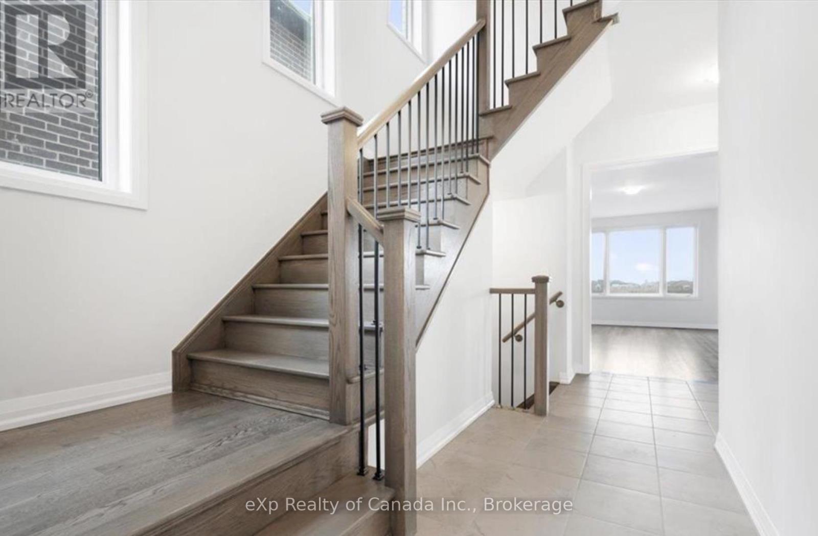 763 Sobeski Avenue, Woodstock, Ontario  N4S 7W2 - Photo 8 - X12565868