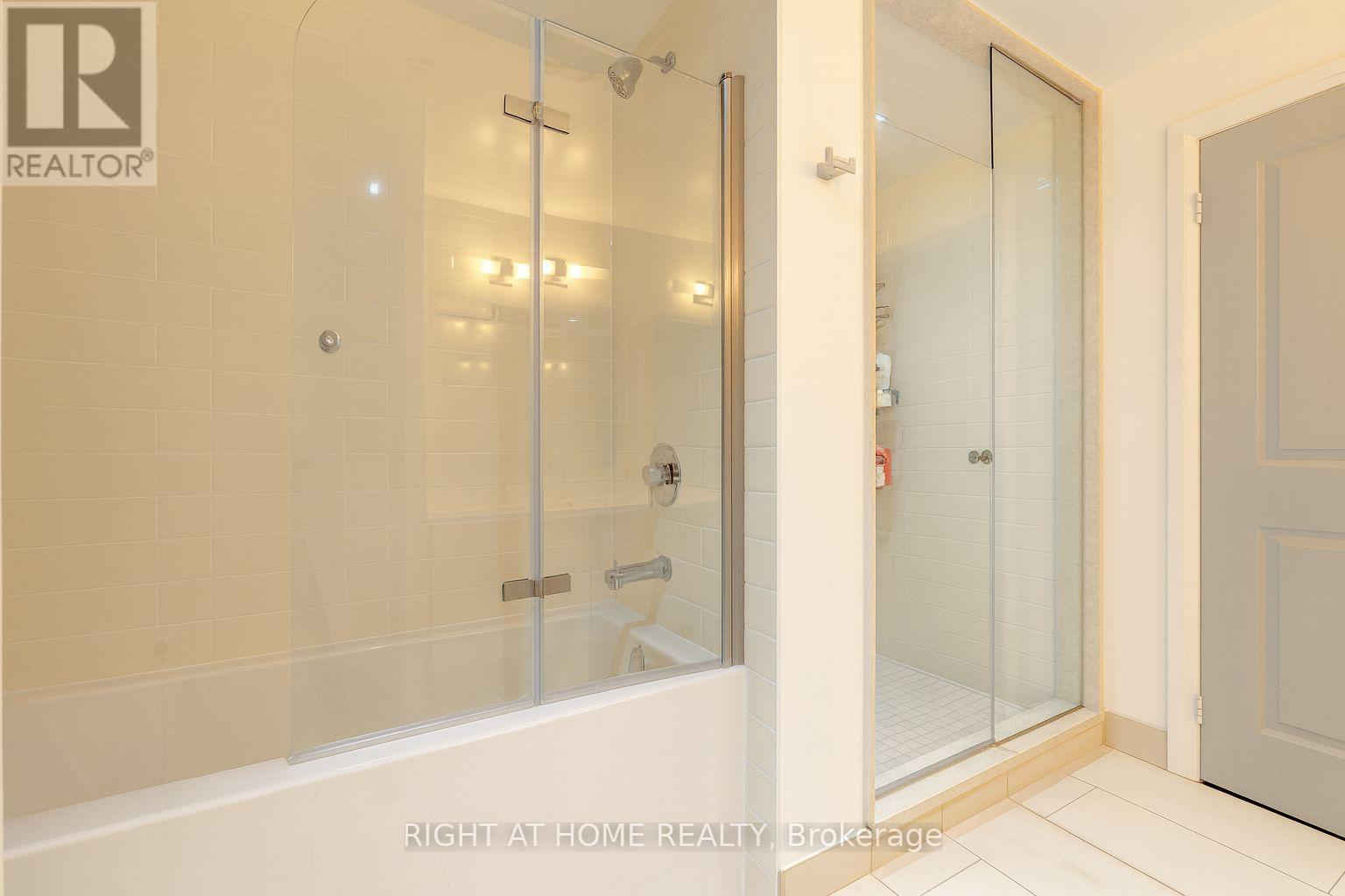 1603 - 55 Speers Road, Oakville, Ontario  L6K 0H9 - Photo 16 - W12455777