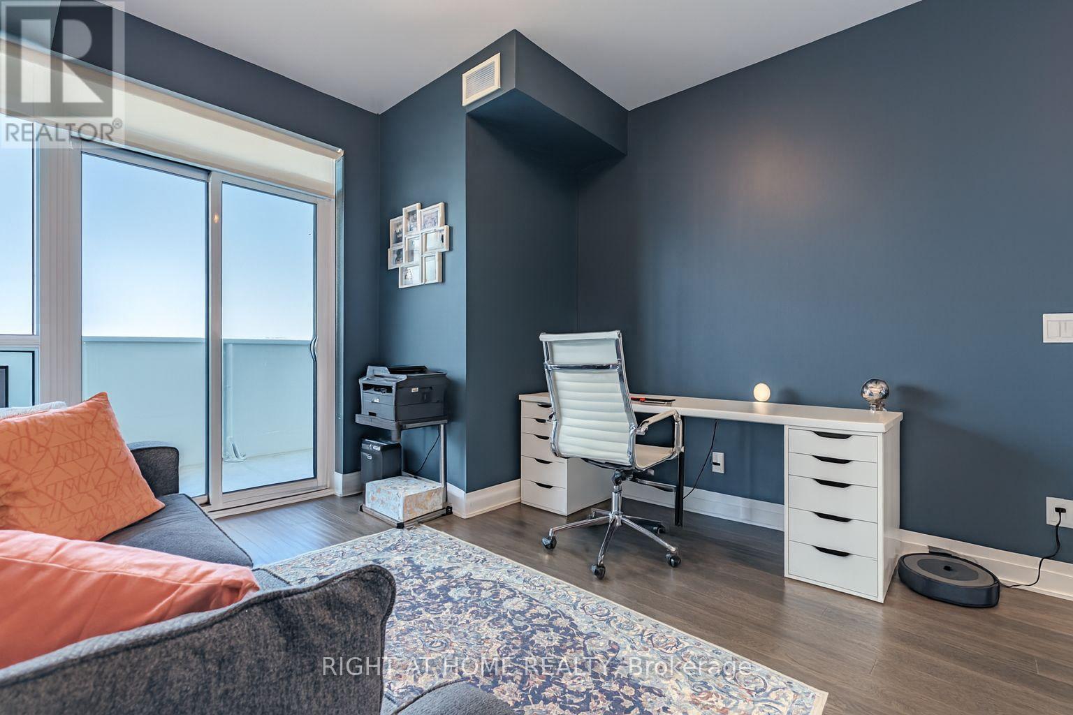 1603 - 55 Speers Road, Oakville, Ontario  L6K 0H9 - Photo 18 - W12455777