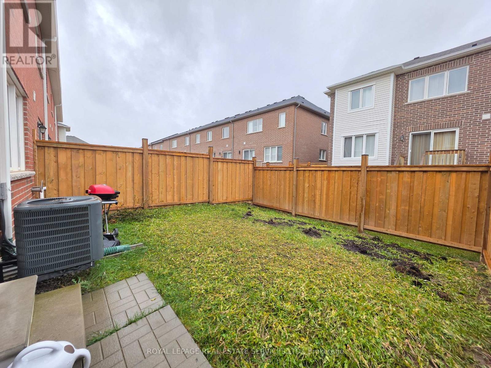 301 Beasley Terrace, Milton, Ontario  L9E 1C5 - Photo 21 - W12588822