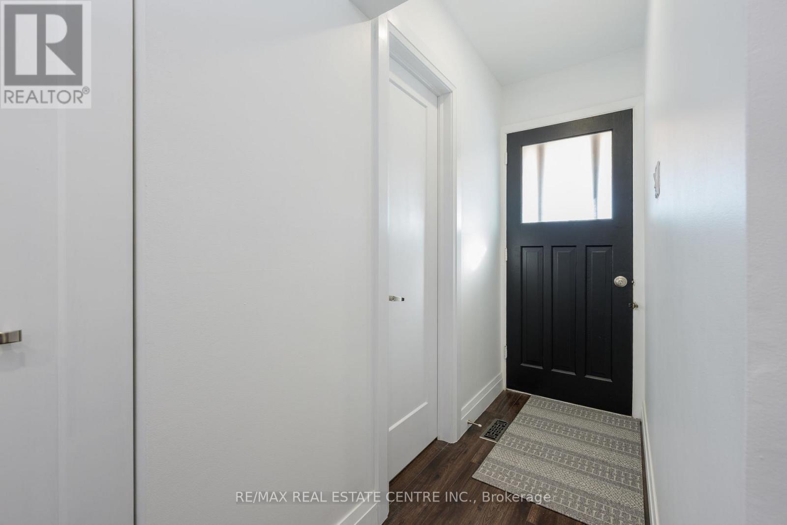 3 Dunn Place, Brampton, Ontario  L6T 1S2 - Photo 22 - W12700694