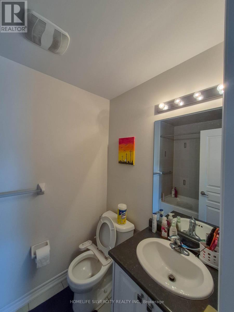 2 Abercove Close, Brampton, Ontario  L6Y 6E6 - Photo 11 - W12702812