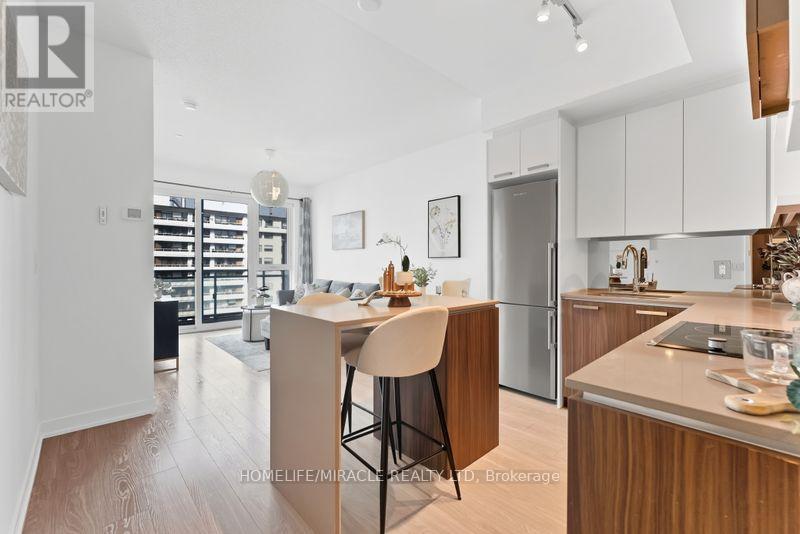 1218 - 1830 Bloor Street, Toronto, Ontario  M6P 3K8 - Photo 6 - W12702826