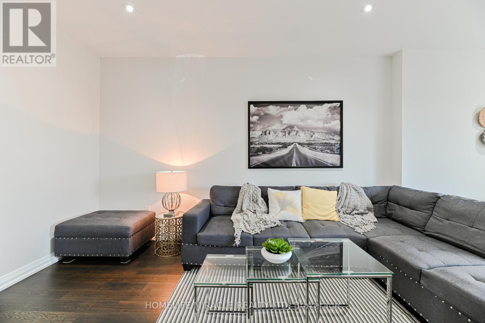 15 - 35 Midhurst Heights, Hamilton, Ontario  L8J 0K9 - Photo 7 - X12702382