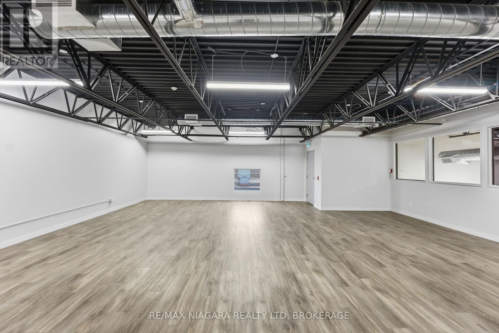 6853- 6871 Lundys Lane, Niagara Falls (Hospital), Ontario  L2G 1V7 - Photo 16 - X12703298