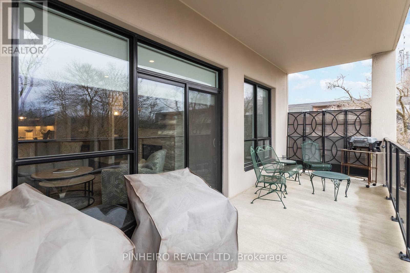 Photo 27 of 37 for 504 - 1200 Commissioners Road W