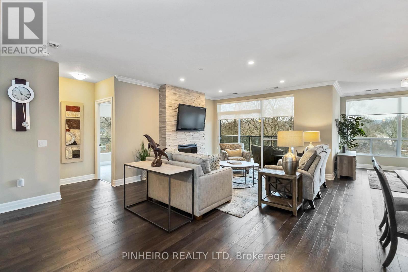 Photo 7 of 37 for 504 - 1200 Commissioners Road W