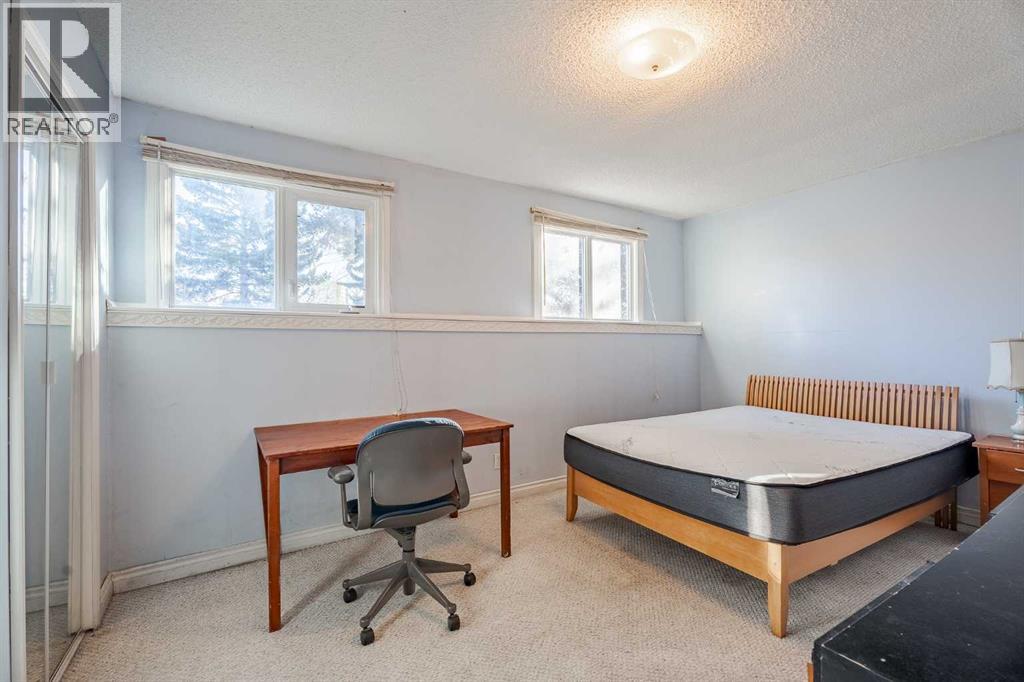 3152 Blakiston Drive Nw, Calgary, Alberta  T2L 1L8 - Photo 19 - A2279381