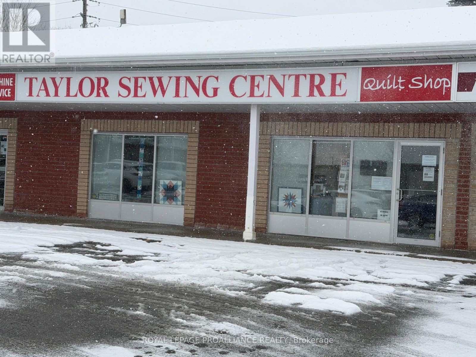 2-7712 KENT BOULEVARD, Brockville, Ontario