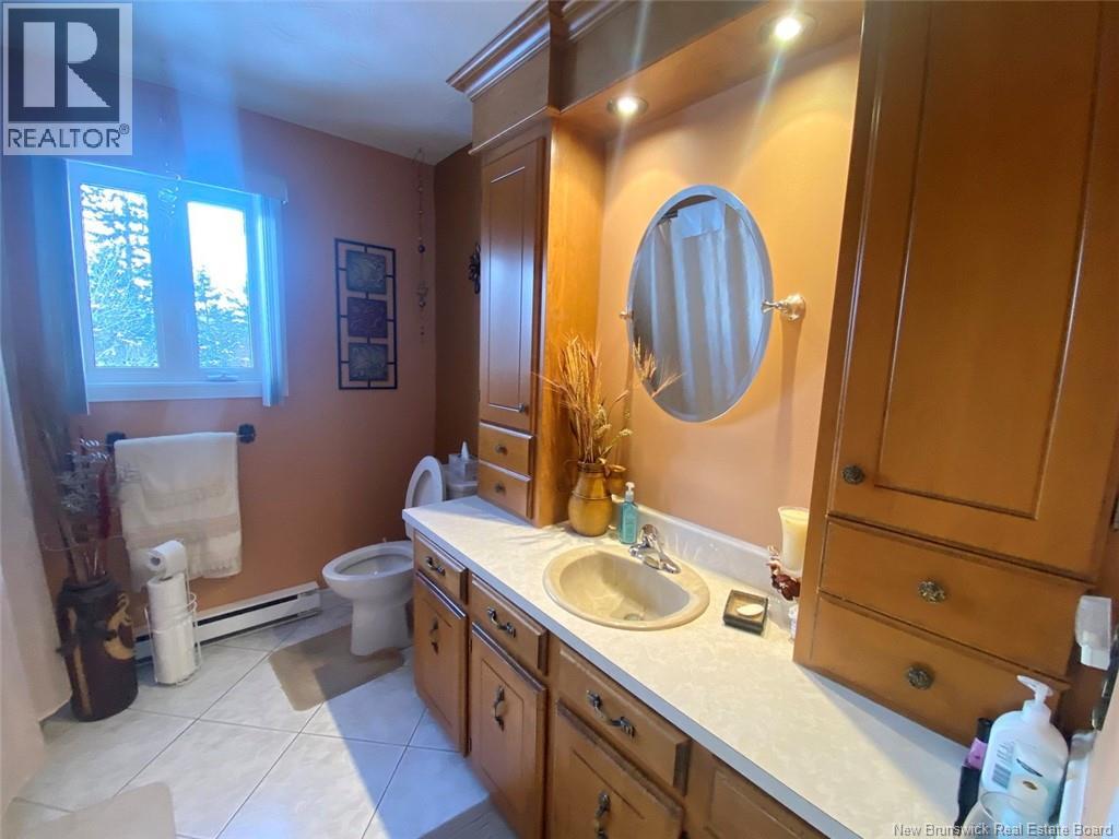 910 Saint-François Street, Edmundston, New Brunswick  E3V 4R2 - Photo 12 - NB132121