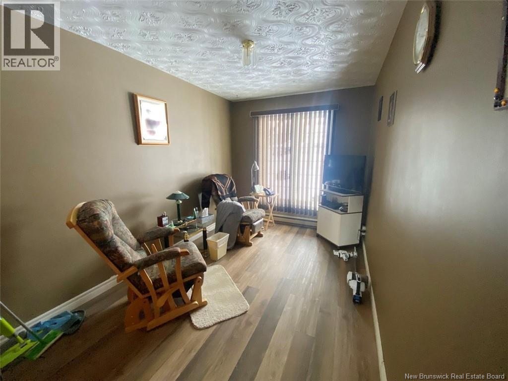 910 Saint-François Street, Edmundston, New Brunswick  E3V 4R2 - Photo 9 - NB132121