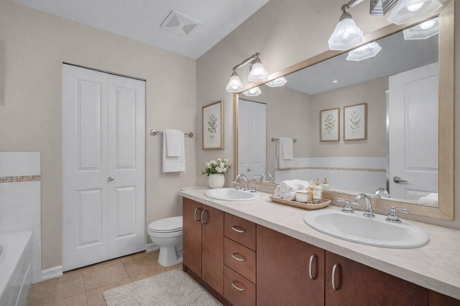 603 1550 Martin Street, White Rock, British Columbia  V4B 5M3 - Photo 12 - R3079865