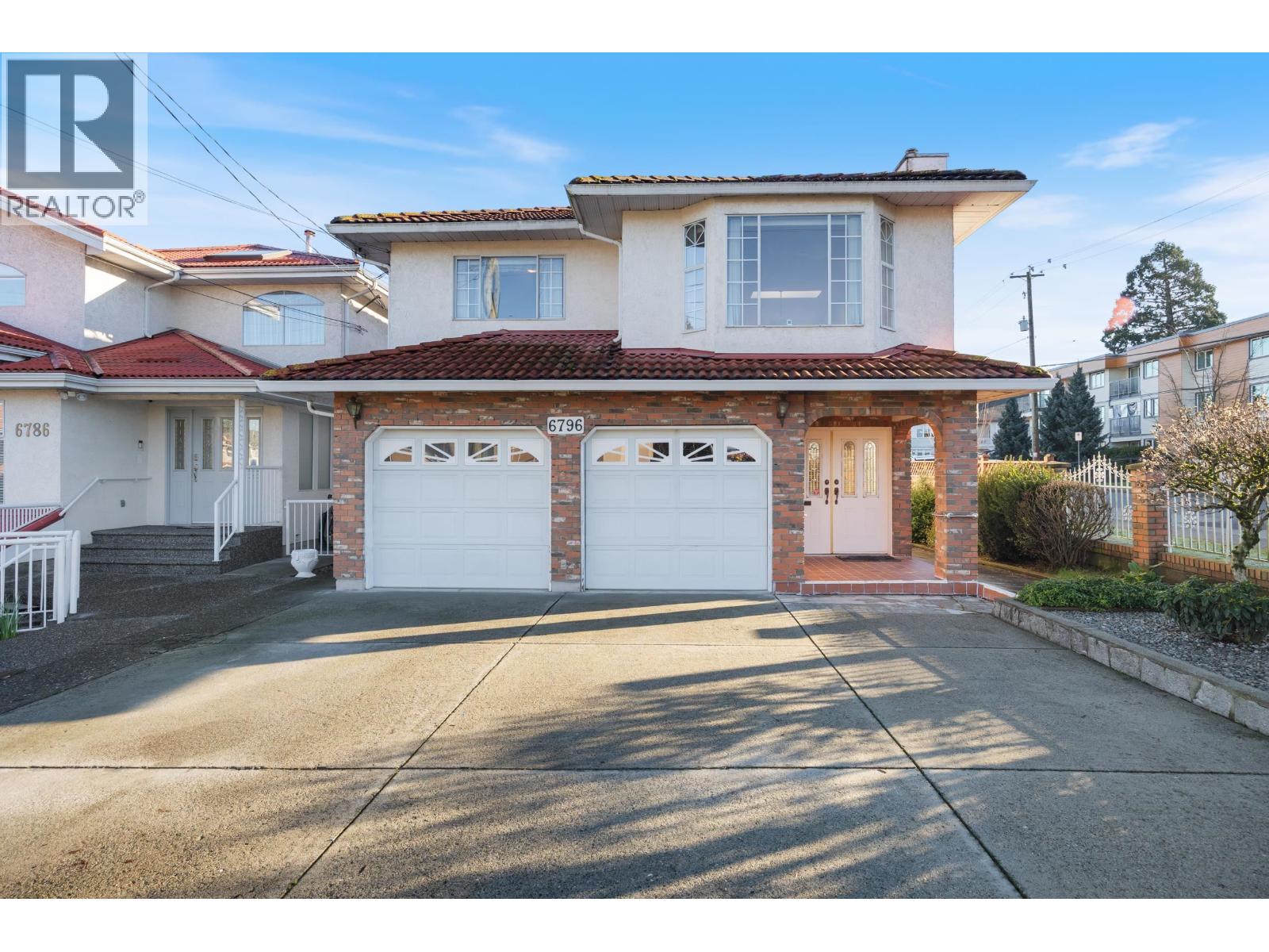 6796 WALTHAM AVENUE, Burnaby, British Columbia