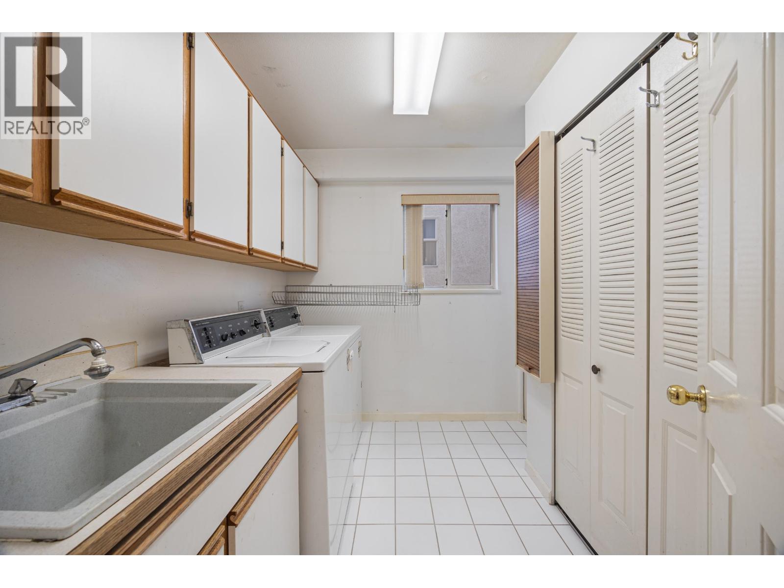 6796 Waltham Avenue, Burnaby, British Columbia  V5H 3V8 - Photo 28 - R3079903