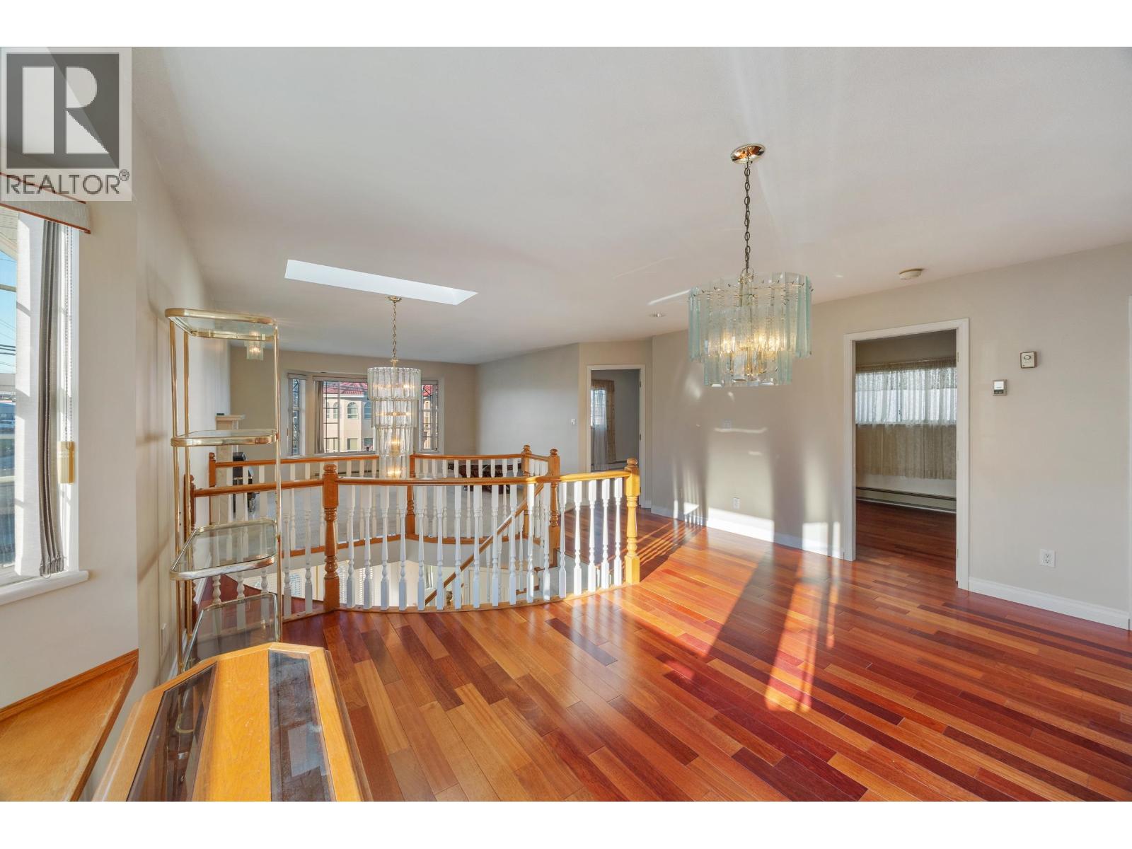 6796 Waltham Avenue, Burnaby, British Columbia  V5H 3V8 - Photo 10 - R3079903