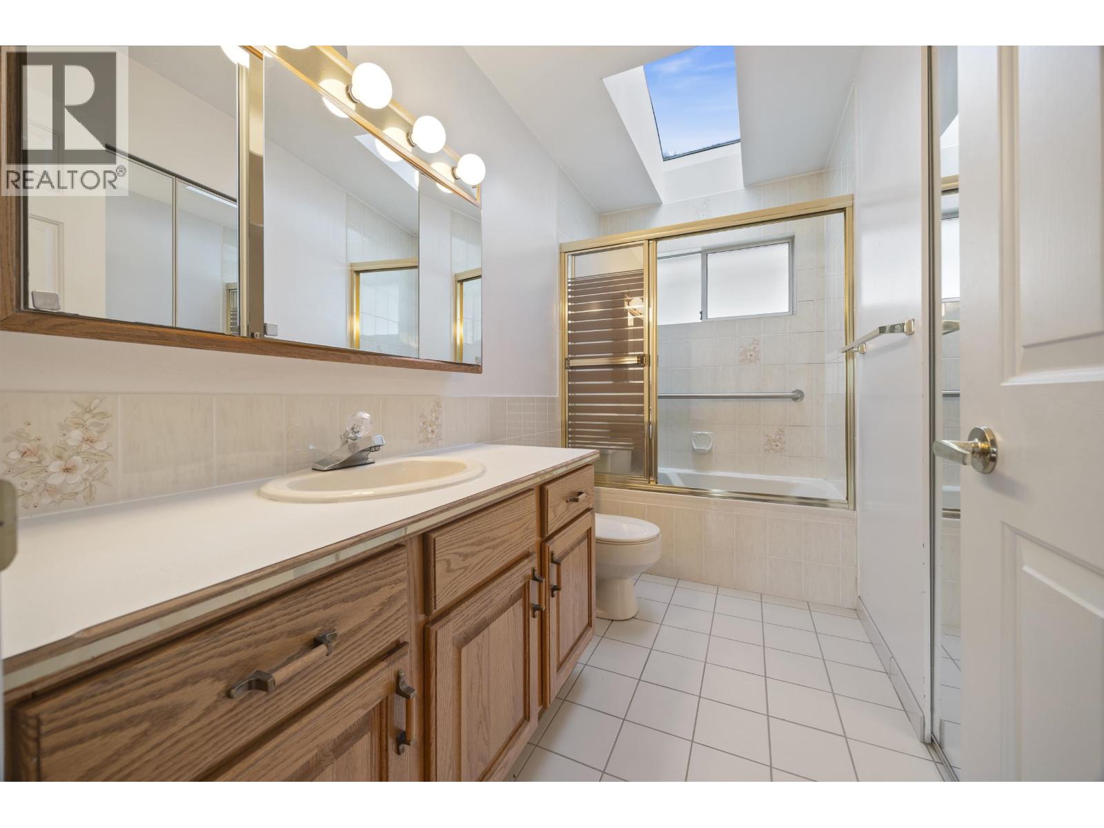 6796 Waltham Avenue, Burnaby, British Columbia  V5H 3V8 - Photo 22 - R3079903